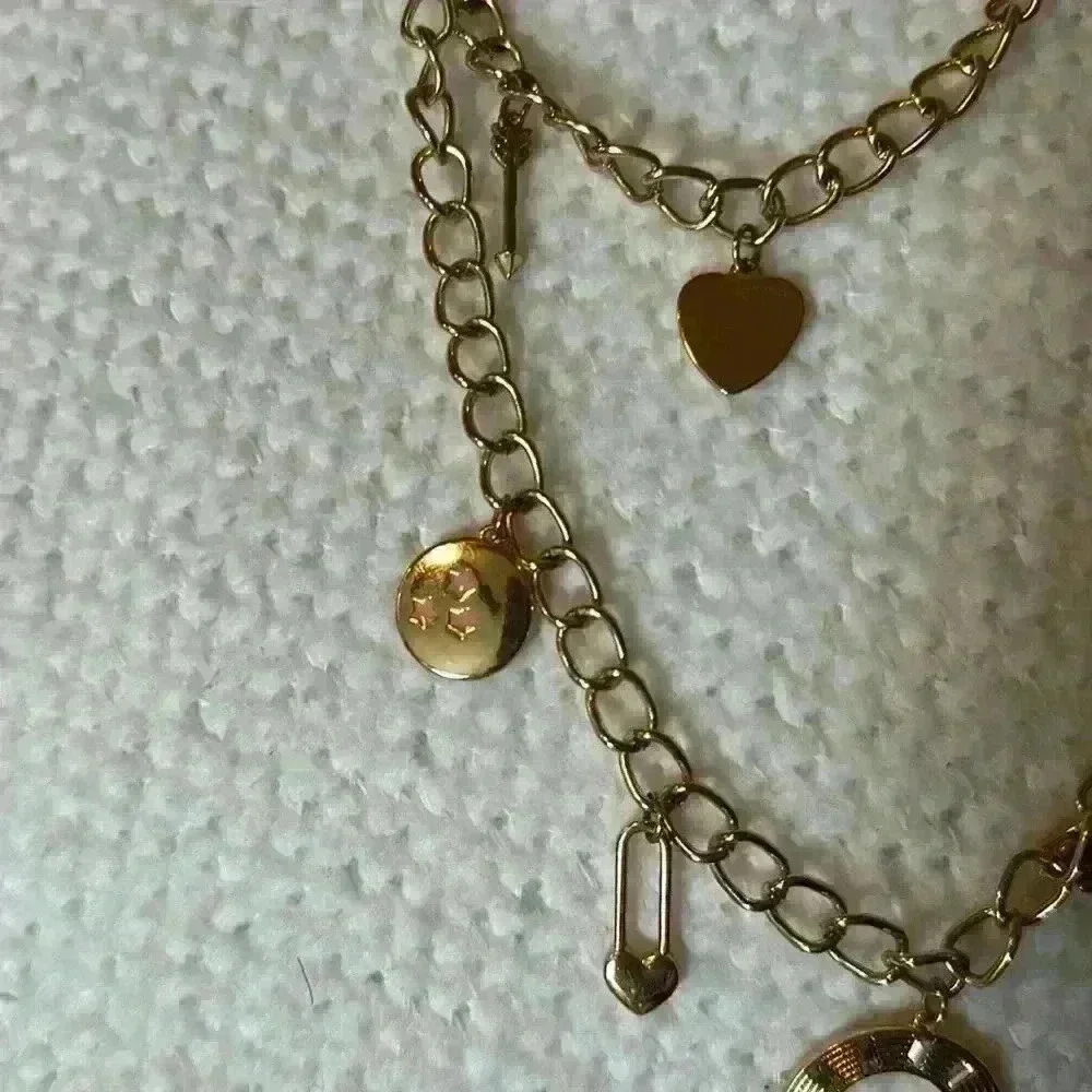 Pendant chains